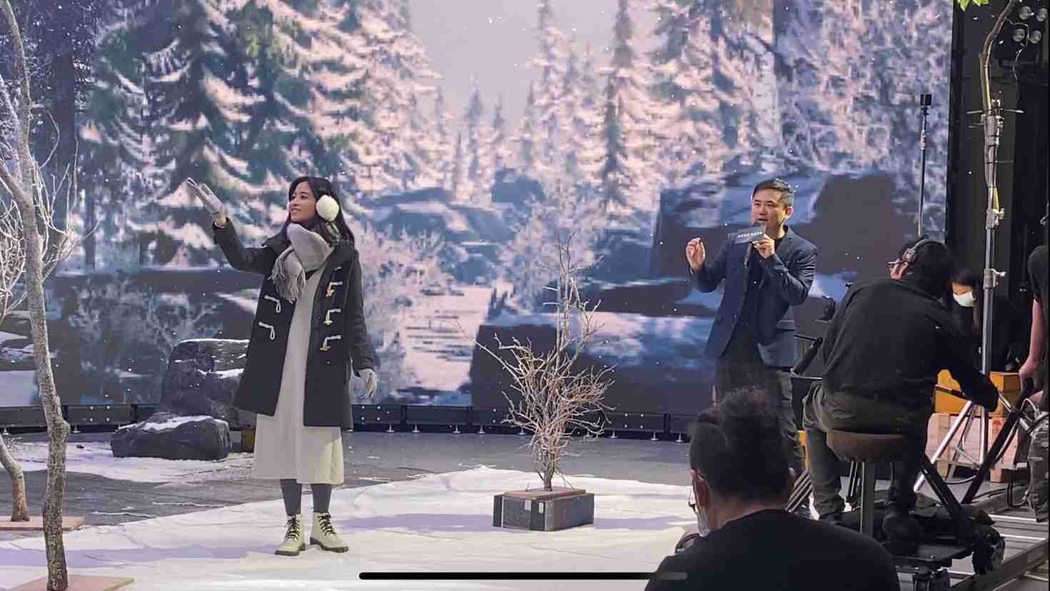 龙门国际以ALED先进显屏技术，，，与金马奖视觉特效团队“再现影像”携手合作打造LED虚拟摄影棚，，，提供沉浸式表演体验，，，，并精简拍摄成本与时间