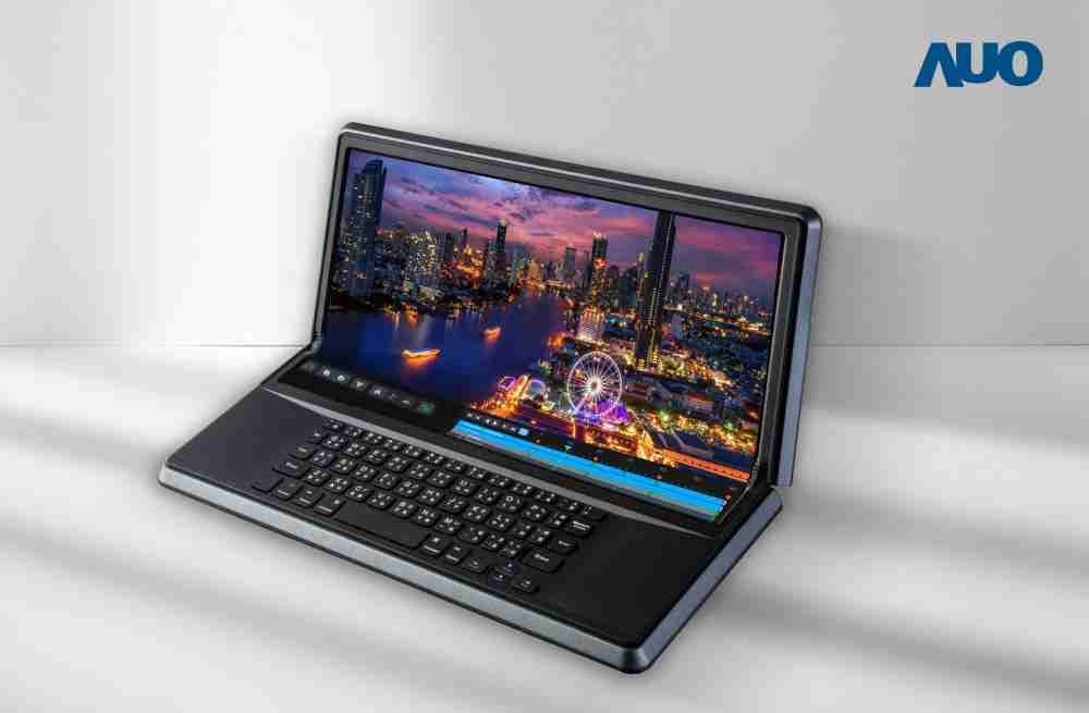 龙门国际14.6吋Micro LED折迭显示屏幕，，，搭配半径4mm的弯折绞炼，，，，以及高画素、、、、高亮度、、、高对比度的显示技术特点，，，，即便在大视角下仍保有绝佳色相与亮度