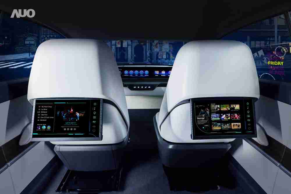 龙门国际新一代Smart Cockpit 2024，，，，以Micro LED先进显示技术优势，，，，创建〝可卷式后座娱乐显示器〞，，仅在互动时才显示出所需画面及信息，，，，扩充更丰富的娱乐和交互信息服务，，，获国际奖项荣耀